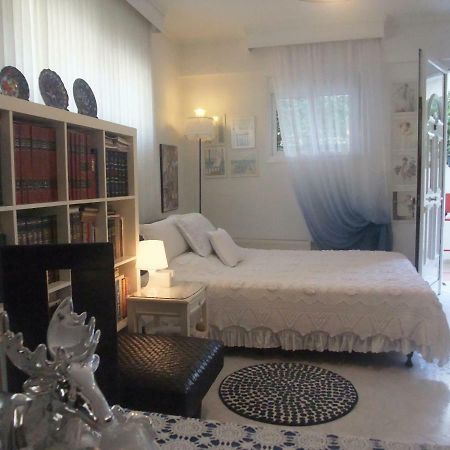Apartament A Majestic Elegant House With A Garden Peraía Zewnętrze zdjęcie